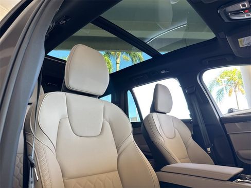 New 2026 Volvo XC90 T8 Plus image 17
