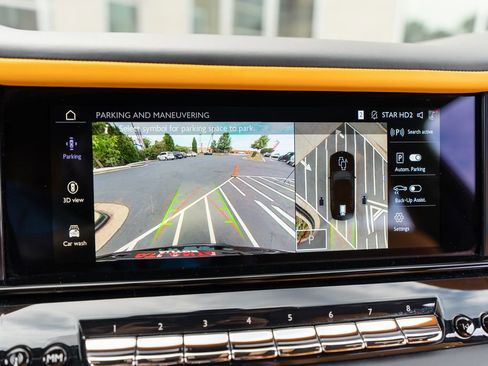 Used 2025 Rolls-Royce Cullinan AWD/4WD image 51