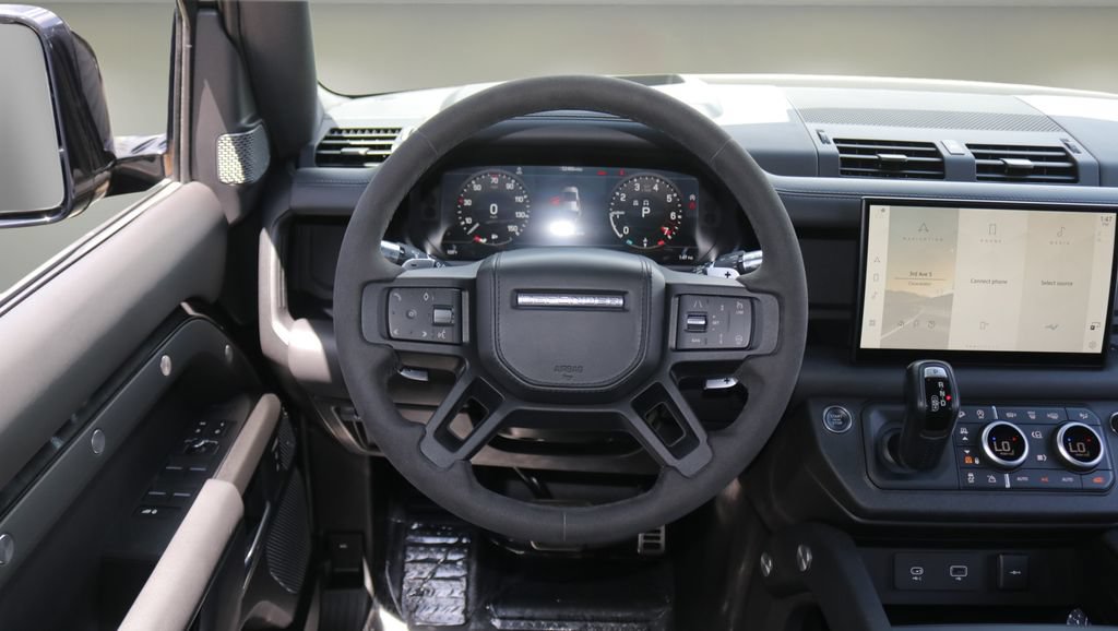 Used 2022 Land Rover Defender 110 V8 AWD/4WD image 14