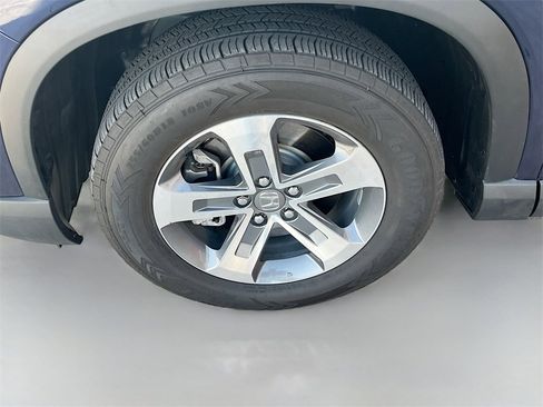 Used 2025 Honda Pilot EX-L image 32