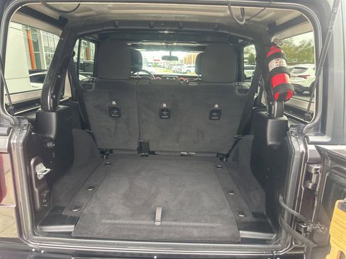 Used 2021 Jeep Wrangler Unlimited Rubicon w/ LED Lighting Group image 15