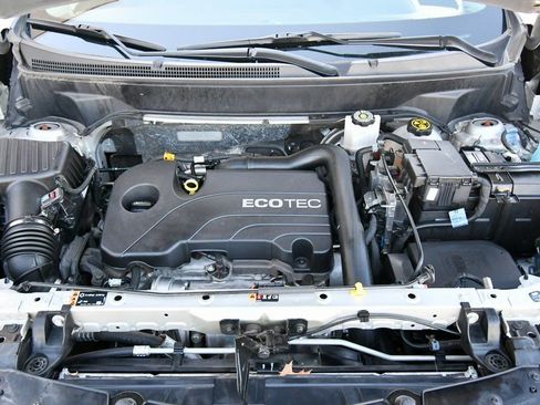 Used 2022 Chevrolet Equinox Premier FWD image 24