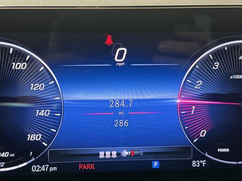 Used 2025 Mercedes-Benz GLA 250 4MATIC image 15