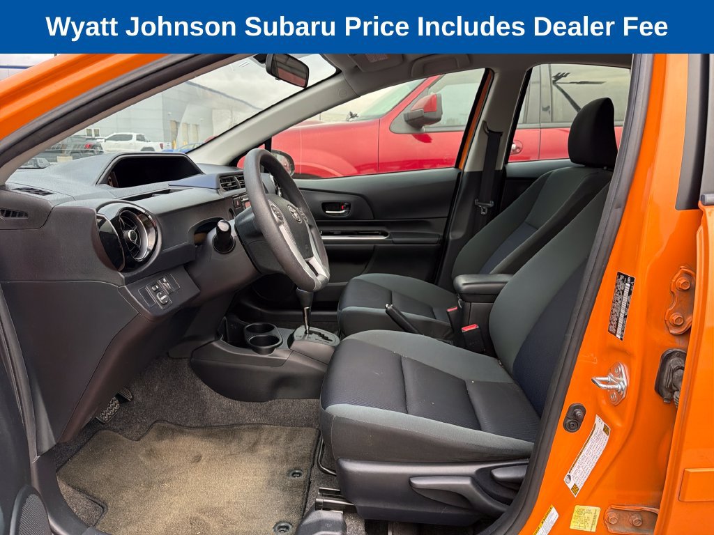 Used 2015 Toyota Prius C Two w/ Preferred Accessory Package FWD image 18