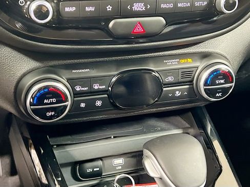 Certified 2023 Kia Soul GT-Line image 16