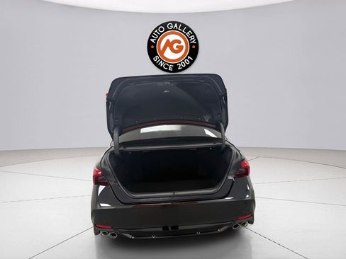 Used 2022 Toyota Avalon Touring w/ Advanced Safety Package image 30