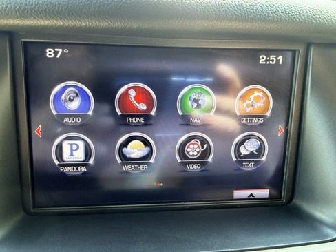 Used 2015 GMC Yukon XL Denali w/ Open Road Package RWD image 27