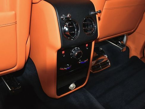 Used 2024 Rolls-Royce Cullinan image 67