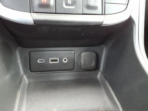 Certified 2024 GMC Terrain SLE w/ Driver Convenience Package image 18