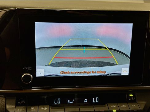 Used 2025 Toyota Camry SE FWD image 23