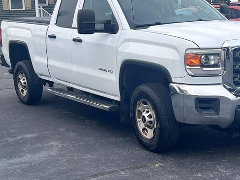 Used 2015 GMC Sierra 2500 4x4 Double Cab w/ Sierra Convenience Package image 3