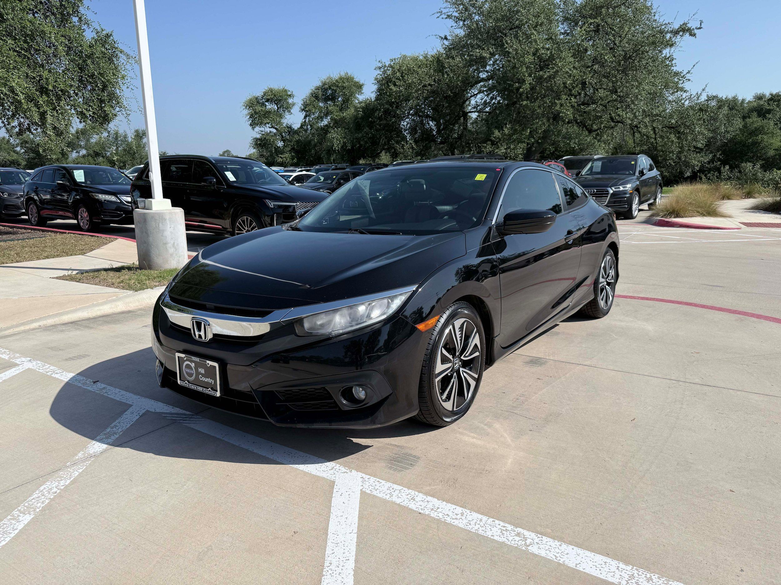 Used 2017 Honda Civic EX-T image 2