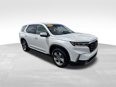 Used 2024 Honda Pilot EX-L image 3