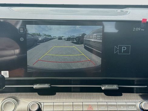 New 2027 Hyundai Kona SE FWD image 11