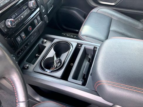 Used 2021 Nissan Titan PRO-4X w/ Pro-4x Convenience Package image 17