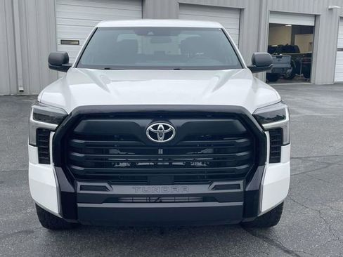 Used 2025 Toyota Tundra SR w/ SR Tow Package AWD/4WD image 3