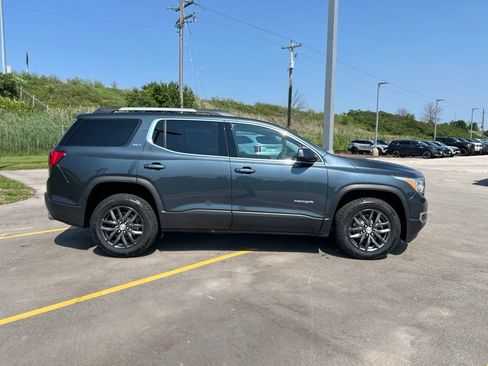 Used 2019 GMC Acadia SLT w/ LPO, Floor Liner Package AWD/4WD image 6