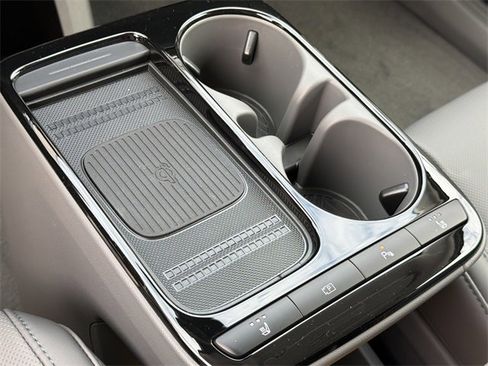 New 2026 Hyundai Ioniq 5 SEL image 32