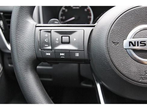 Used 2021 Nissan Rogue SV AWD/4WD image 18