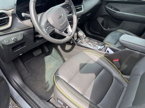 Used 2025 Chevrolet TrailBlazer ACTIV w/ Driver Confidence Package image 14