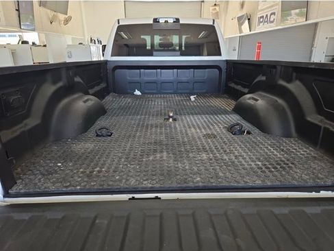 Used 2024 RAM 3500 Tradesman w/ Chrome Appearance Group AWD/4WD image 14