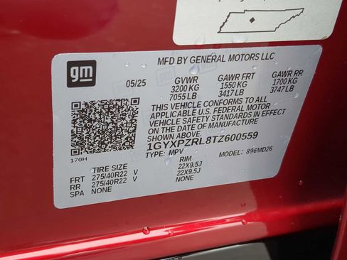 New 2026 Cadillac Lyriq V image 31