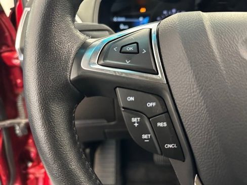 Used 2024 Ford Edge Titanium image 25