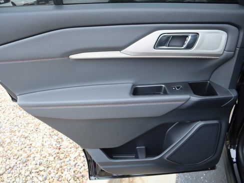 New 2026 Ford Explorer Active image 18