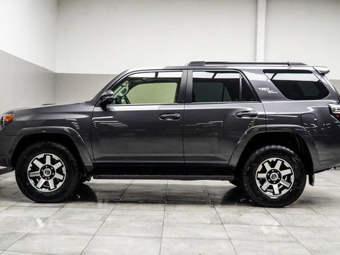 Used 2023 Toyota 4Runner TRD Off-Road Premium w/ Moonroof Package AWD/4WD image 9