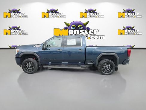 Used 2022 GMC Sierra 3500 Denali w/ Denali Ultimate Package AWD/4WD image 8