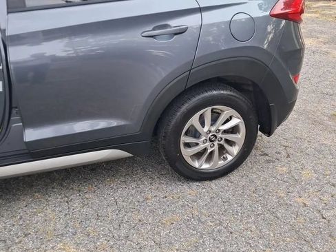 Used 2017 Hyundai Tucson SE w/ SE Popular Package 02 AWD/4WD image 6