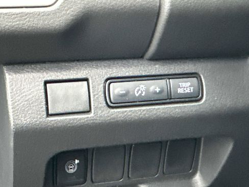 New 2026 Nissan Frontier SV w/ Tow Package image 18