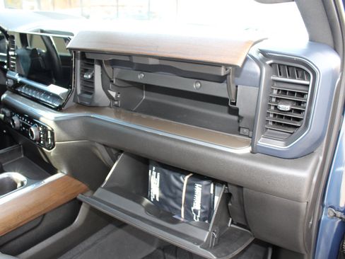 Used 2022 Chevrolet Silverado 1500 High Country w/ High Country Premium Package image 80