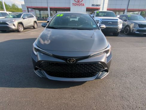 Used 2025 Toyota Corolla SE FWD image 3