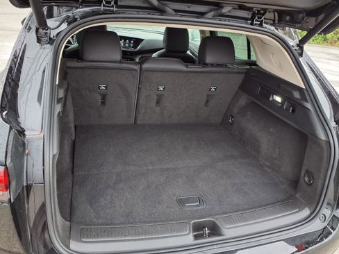 Used 2023 Buick Envision Essence FWD image 31
