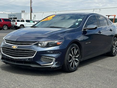 Used 2018 Chevrolet Malibu LT w/ True North Edition FWD image 1