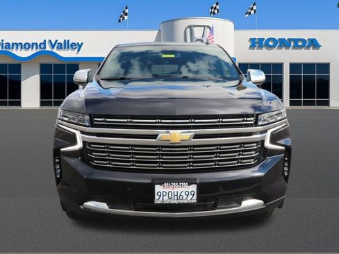 Used 2023 Chevrolet Suburban Premier image 2
