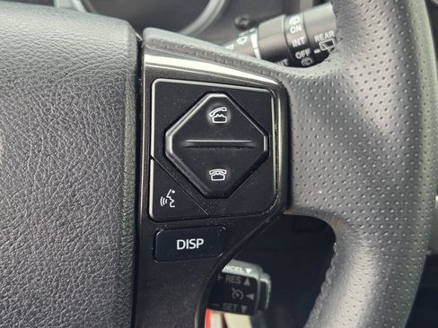 Used 2018 Toyota 4Runner TRD Off-Road AWD/4WD image 22