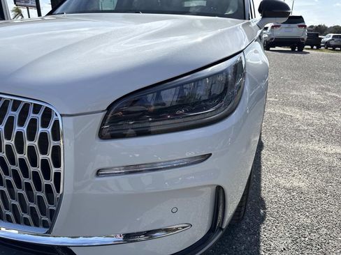 New 2026 Lincoln Corsair Premiere image 10