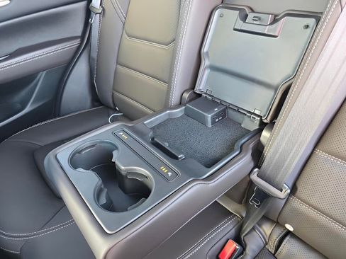 Used 2025 MAZDA CX-5 Signature image 29