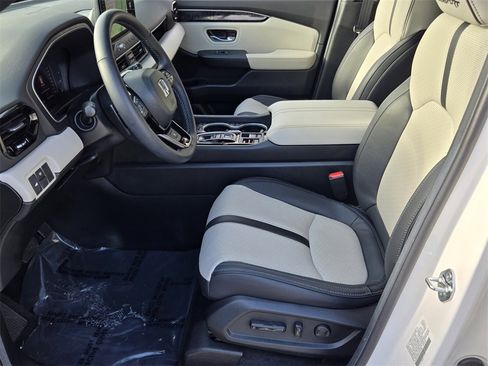 Used 2026 Honda Passport TrailSport Elite image 11