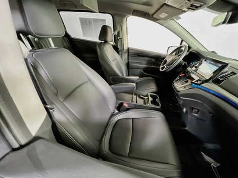 Used 2023 Honda Odyssey Touring image 30