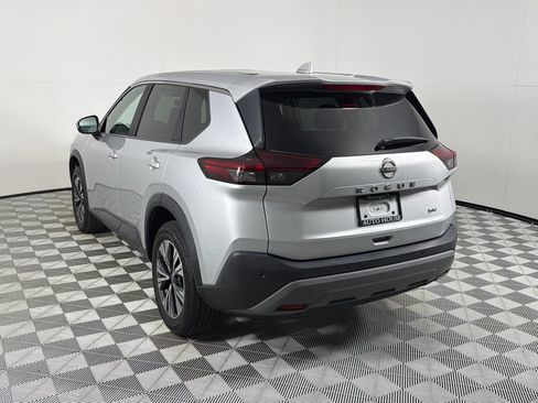 Used 2023 Nissan Rogue SV FWD image 7