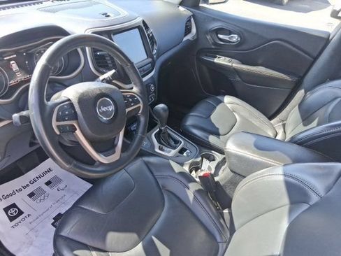 Used 2016 Jeep Cherokee Limited AWD/4WD image 12