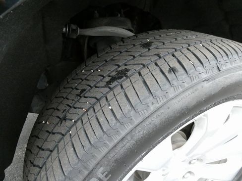 Used 2019 Chevrolet Silverado 1500 High Country w/ Technology Package image 15