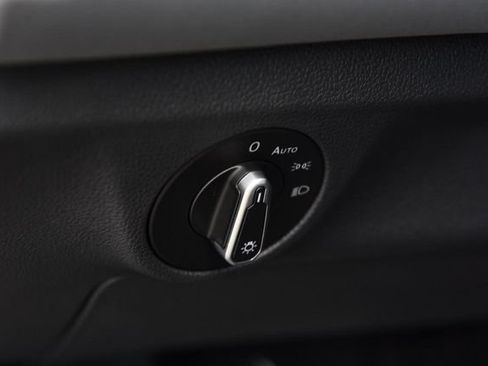 New 2026 Volkswagen Jetta SE FWD image 11