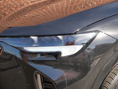 Used 2023 Buick Envision Essence w/ Sport Touring Package image 5