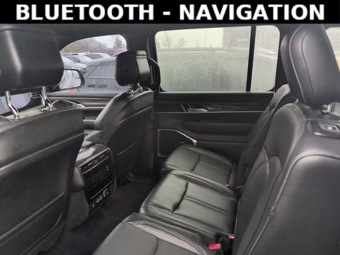 Used 2022 Jeep Wagoneer Series II w/ Premium Group I image 7