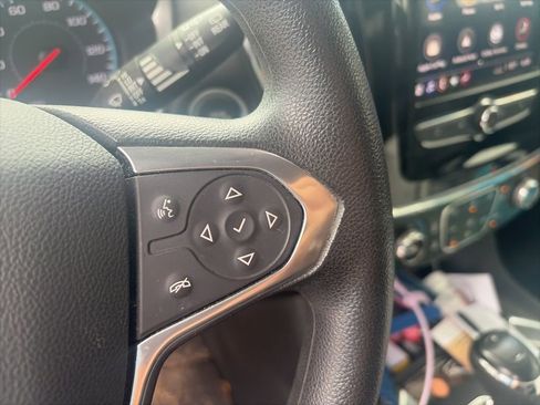 Used 2020 Chevrolet Traverse LS image 14