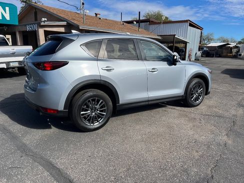 Used 2019 MAZDA CX-5 Touring image 4